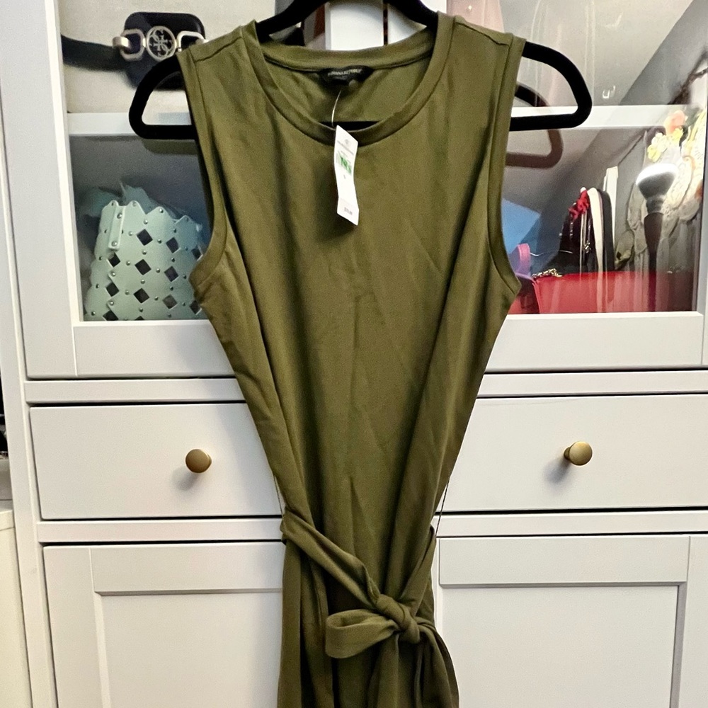 Banana republic sleeveless tank midi camel color dress